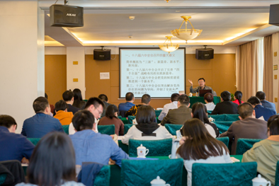 4月15日，民建鄂州市委会邀请市委党校副校长邓江明作十八届六中全会精神辅导报告.jpg